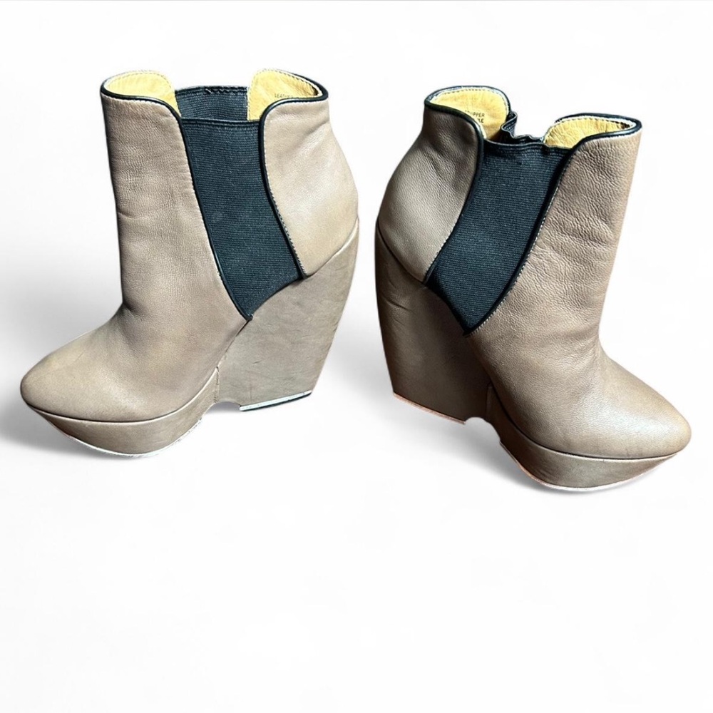 L.A.M.B. Tan and Black Wedge Ankle Boots - Picture 3 of 9